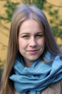 http://media.onki.fi/2/4/8/saha/kirjasampo/0_8841453244954045865.jpg